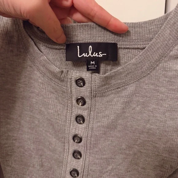 Lulus Simply the Best Heather Grey Long Sleeve Button-Front Bodysuit Size M - Picture 7 of 14